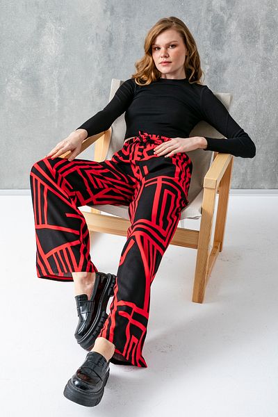 GİYSA Pantaloni Palazzo din viscoză cu model roșu și negru pentru femei - 25001