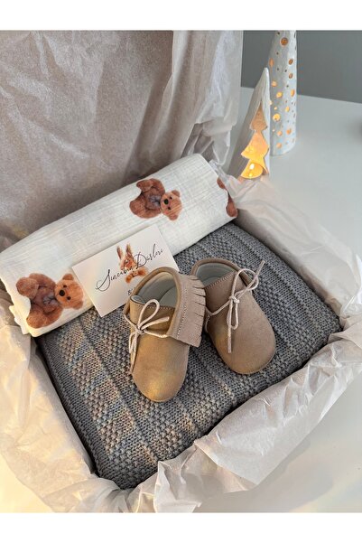 Sincabın Düşleri hoşgeldin bebek yenidoğan hediye kutusu anne seti triko battaniye müslin tulum ayakkabı örgü oyuncak