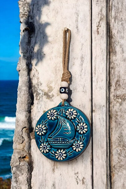 Revard Home Nazar Boncuklu Seramik Cesur Yelkenli Figürlü El Yapımı Dekoratif Duvar Süsü Eşyası 13X13 CM