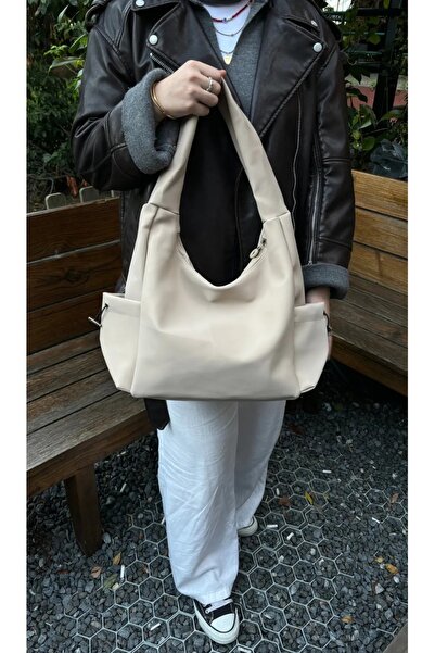 Madame Дамска кремава чанта от сатен и парашутна кожа, със супер качествена и...