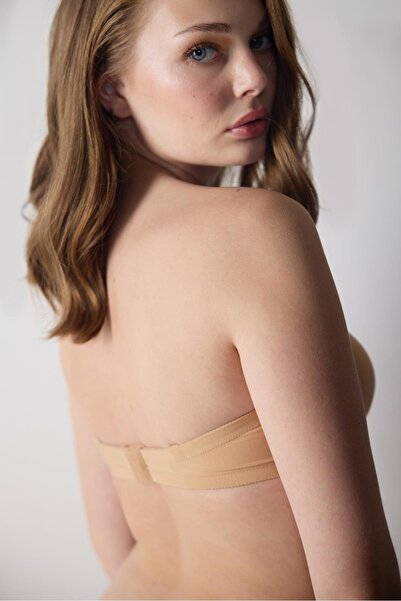 Magic Form 2081 Γυναικείο ίσιο ύφασμα Σουτιέν με επιπλέον επένδυση με λουράκια