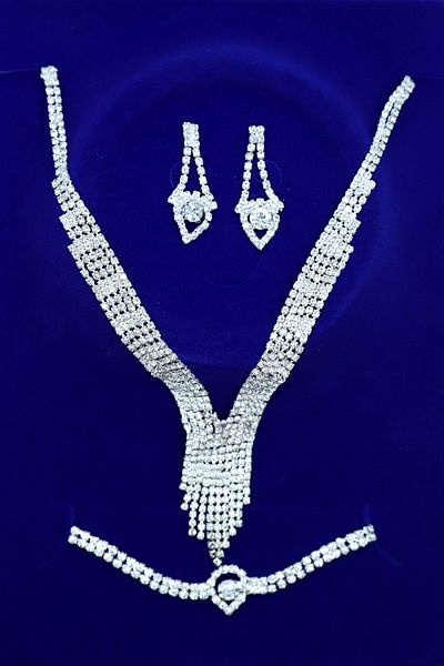 Rüveyda Bridal Jewelry Set