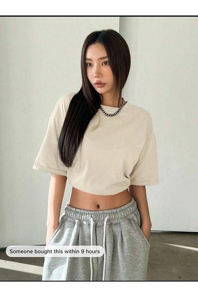 SELENA BUTİK Unisex Μπλουζάκι YEP με μαλακή υφή από βαμβάκι με λαιμόκοψη μπεζ