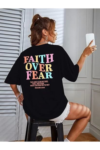 JANES Чорна футболка з принтом на горловині