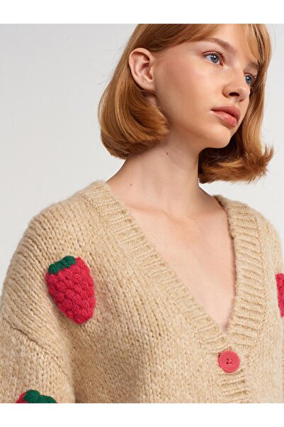 Dilvin 60185 Μοντέλο V λαιμόκοψη Ζακέτα με κέντημα φράουλα με μπαλόνι