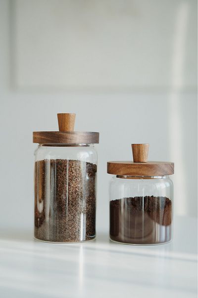 Dekorzdükkan Set of 2 Acacia Vacuum Lid Borosilicate Glass Jars (450+700ml)