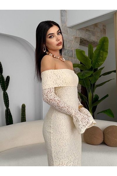 Julidress Μπεζ φόρεμα με δαντέλα με επένδυση αρραβώνων με γιακά Madonna