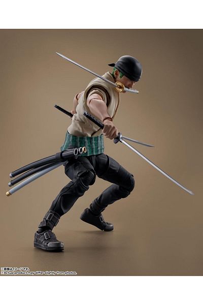 BANDAI Bandai S.H.Figuarts - One Piece Roronoa Zoro Action Figure