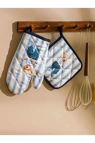 LC Waikiki Mixed Bear Teddy Printed Oven Mitts and Tongs