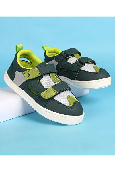 Pine kids حذاء كاجوال بشريط فيلكرو للأطفال من باين - أخضر