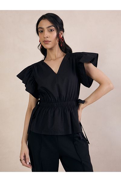 Femmella By Styli بلوزة بفتحة رقبة على شكل حرف V وأكمام مكشكشة وتفاصيل مجعدة