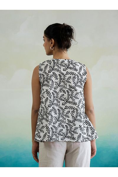 Sanskrutihomes By Styli Floral Print V-Neck Sleeveless Cotton Top