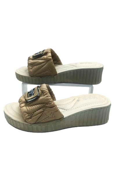 NETSHOES شباشب ذات مظهر أنيق لتقويم العظام
