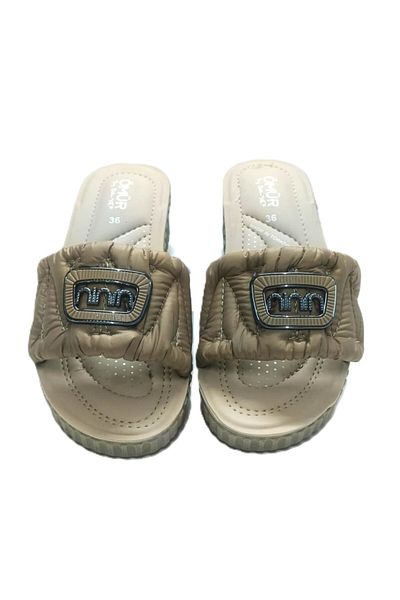 NETSHOES شباشب ذات مظهر أنيق لتقويم العظام