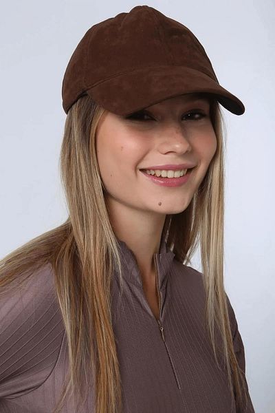 Laviera Women's Brown Suede Cap Hat
