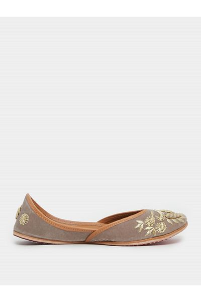 Styli Ethnic Embellished Flat Shoes