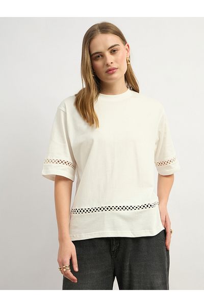 Styli Cut-Out Lace Detail Round Neck Boxy Fit T-Shirt