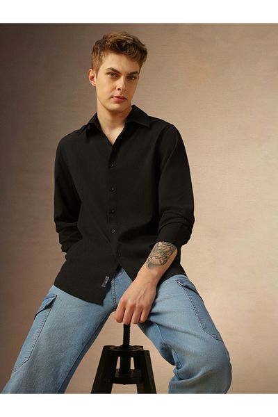 Dennis Lingo By Styli Solid Regular Fit Spread Collar Curved Hem Shirt