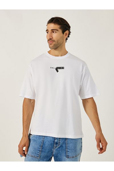 Styli Minimal Print Oversized Round Neck T-Shirt