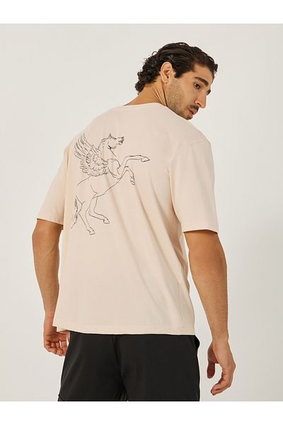 Styli Graphic Print Crew Neck Regular Fit T-Shirt