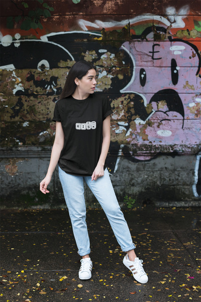 MG تي شيرت نسائي مطبوع عليه خطر بياقة دائرية من القطن مقاس كبير وأكمام قصيرة