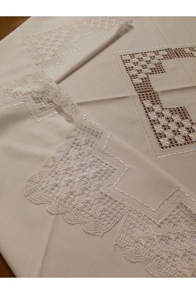 Papatyam Handcrafted (133X110 cm) Fiskos Tablecloth Vintage Lace Kit