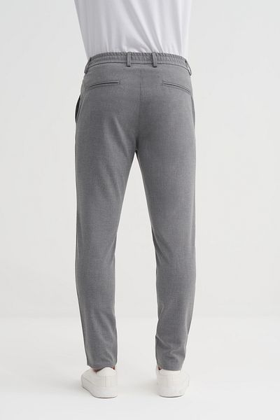 Cazador Ανδρικό υφασμάτινο παντελόνι Jogger Slim Fit με ελαστική μέση με κορδόνια