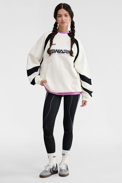 hummel Суитшърт Oversize Crew Sportswear Swarms