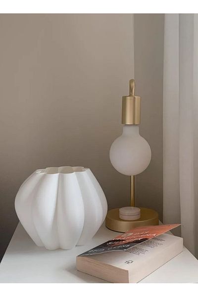 3D Brothers Elegant Modern Vase - A Statement Piece for Contemporary Interiors