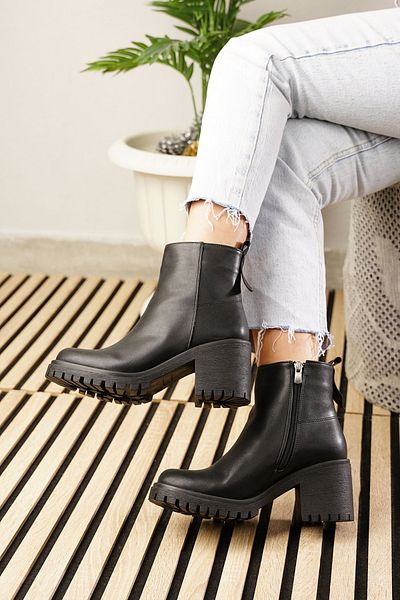 İmerShoes Καθημερινές γυναικείες μαύρες μπότες με φερμουάρ Χοντρό ψηλοτάκουνο τρακτέρ σόλα με γούνινη επένδυση 2401
