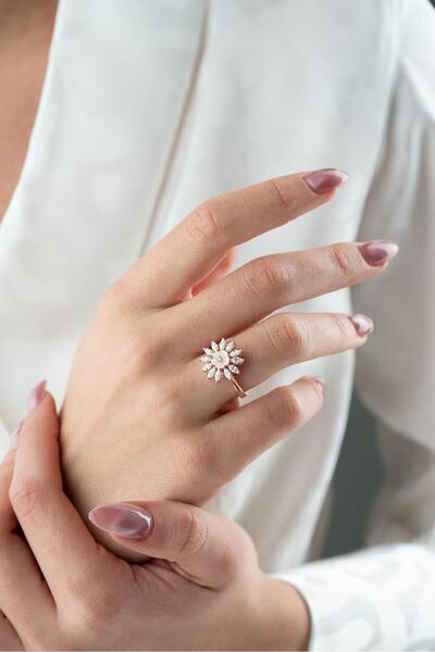 Nereze 925 Ayar Gümüş Ayarlanabilir Rose Kaplama Mekik Taşlı Manolya Çiçeği Yüzük