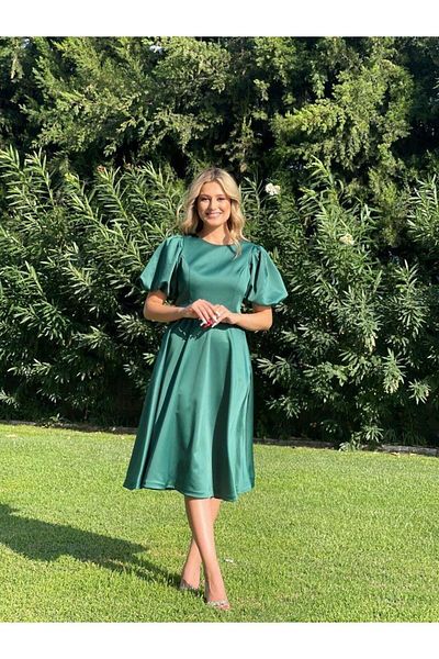 Kaleiçi Yıldızlar Emerald Green Round Neck Balloon Sleeves Midi Evening Dress with Belt at Waist