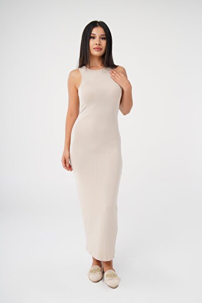 Hipo Trend Μπεζ χτενισμένο βαμβακερό φόρεμα - Λεπτομέρεια με σκίσιμο στην πλάτη