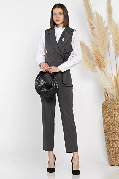 julude Anthracite Women's Brooch Detailed Waist Elastic Vest Pants Two-Piece Set