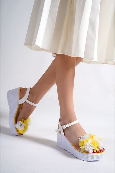 POLO PRESTIGE Esila-s Yellow Floral Women's Platform Shoes