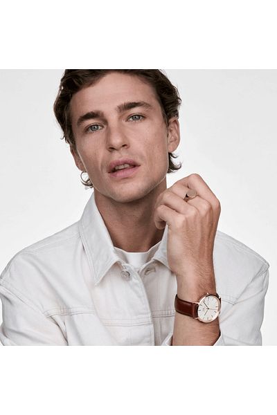 Daniel Wellington Klassische Tagesanzeige Herrenuhr DW00100829
