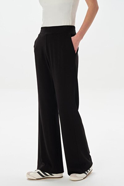 KADRİYE BAŞTÜRK Modal Knitted Ribbed Flare Trousers Black