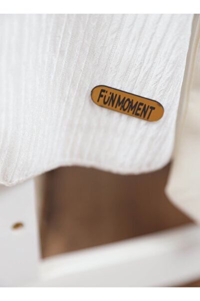 Fun Moment Moses Basket Bed With White Vibrator Holder