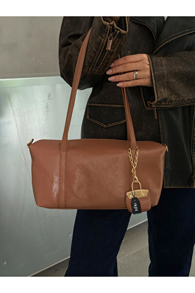 Night حقيبة يد وكتف نسائية من جلد السلمون موديل فانيتا