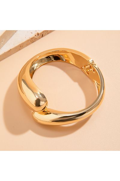 Choice gold color Lacteo Trendy Thick Chunky Water Drop Shape Cuff Bracelet for Women Smooth Open Bangles W