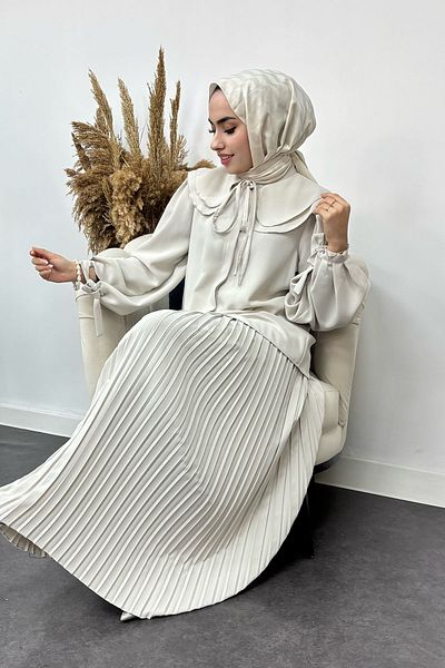 Tesettür Diyarı Women's Crepe Fabric Baby Collar Pleated Skirt Hijab Set