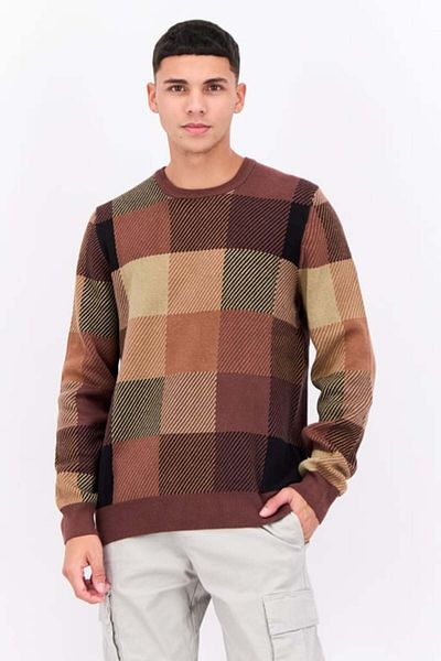 Perry Ellis Men Crew Neck Long Sleeves Checkered Sweater, Chocolate