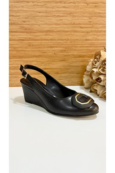 PUNTO 312329 Önü Kapalı Arkası Açık Dolgu Topuklu Tokalı Ayakkabı
