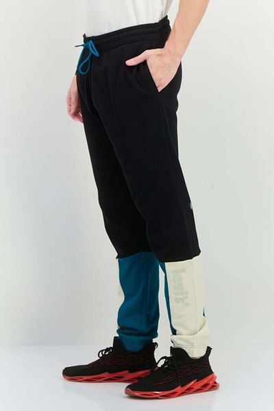 Levi's Men Regular Fit Outdoor Track Pants, Black Combo