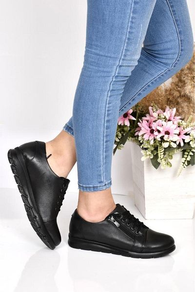 Scavia 02276 حذاء كاجوال جلدي للنساء من Ortho Pedic