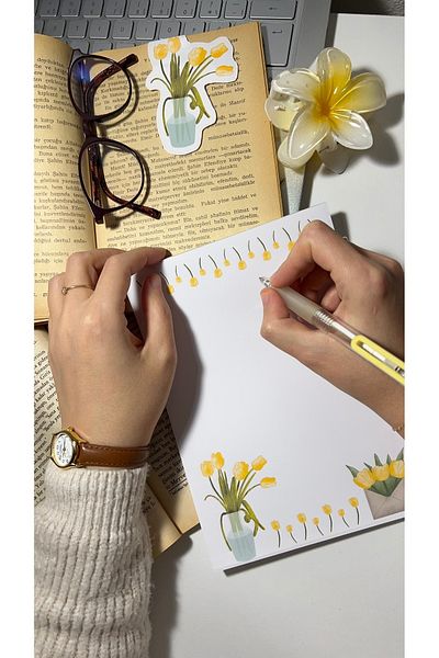 Handeto Kraft Yellow Tulip Notepad - Check Pluck Notebook, Glue Memo Pad, A5 Unlined Notebook