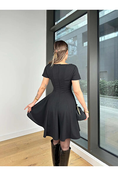 khar Lili marlen Dámské minišaty s krátkým rukávem a detailem prošívání