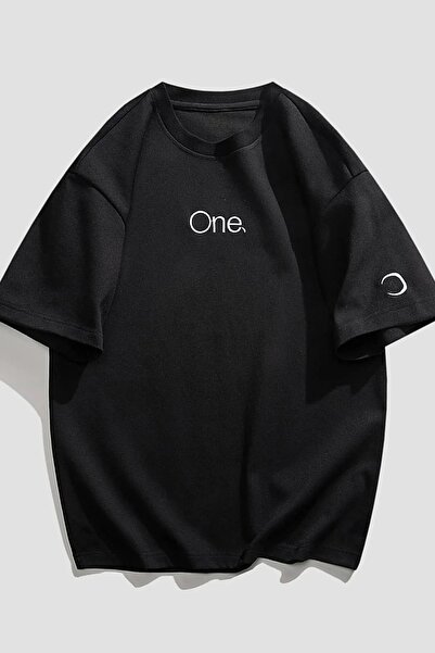 qubo sportswear & company تيشيرت قطني مطبوع للجنسين من Qubo، مقاس كبير، بياقة...