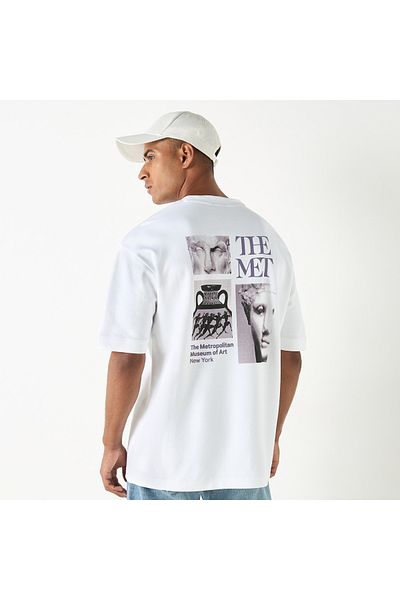 SP Characters The Metropolitan Museum Of Art Graphic Print Crew Neck T-shirt