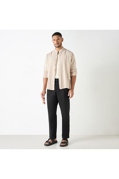 Iconic Solid Regular Fit Trousers With Pockets